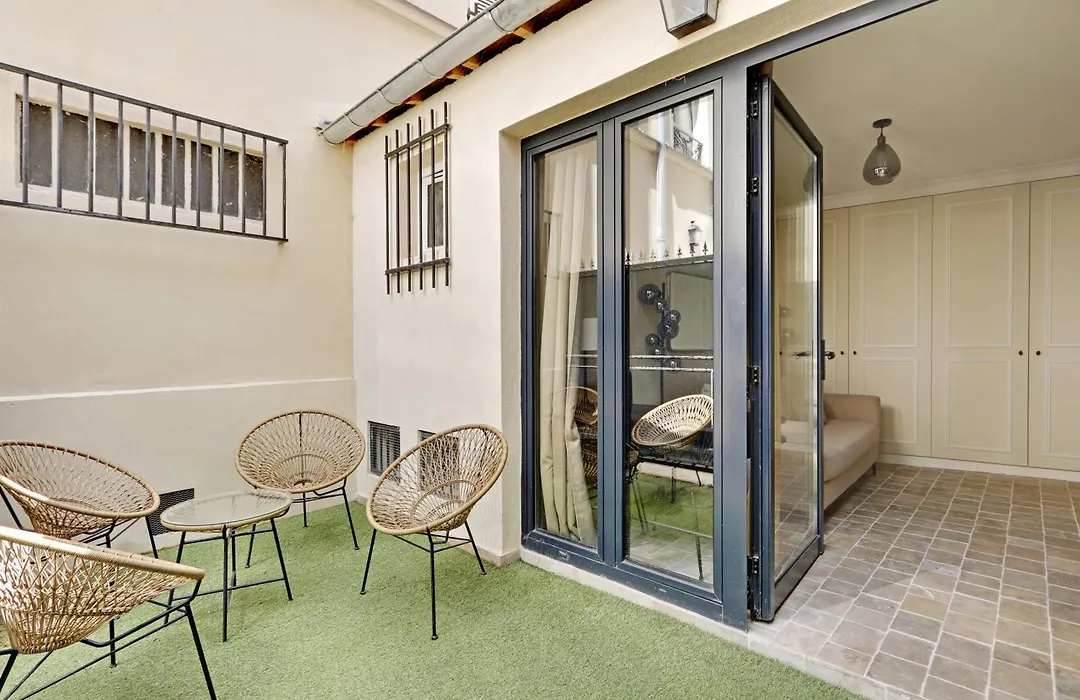 Pick A Flat'S Apartment In Montmartre - Rue Lepic-1